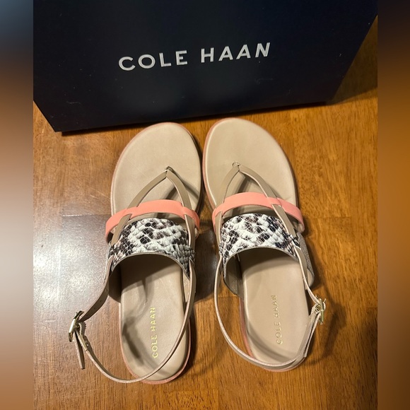 🤎Cole Haan🤎Finley Grand Sandal, size 7.5, Python Multi Print - Picture 12 of 17